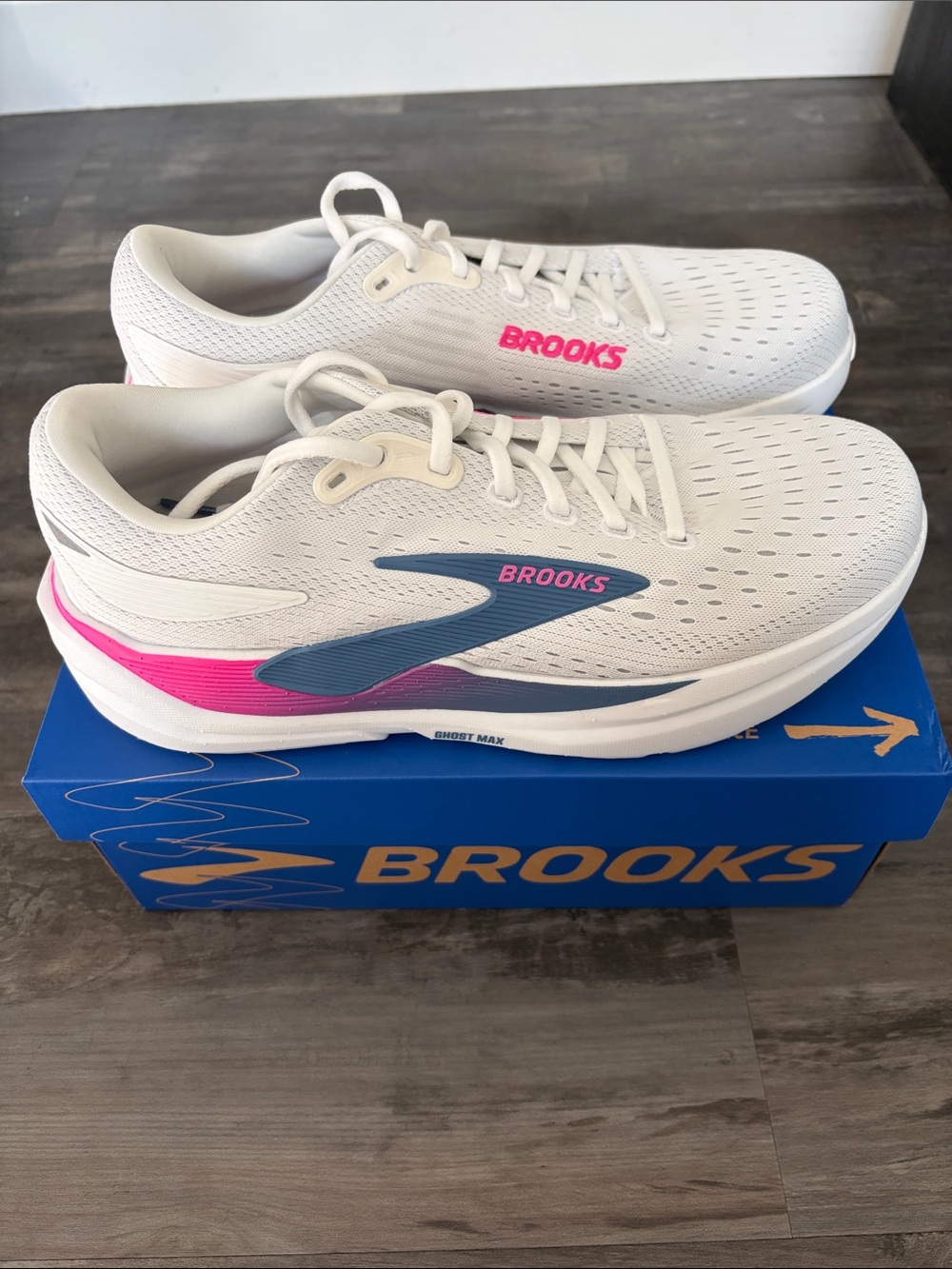 Brooks Ghost Max 3
